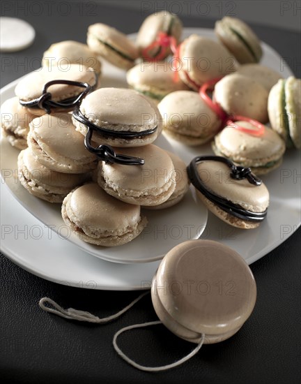 Faites vos jeux : macarons pistache et café