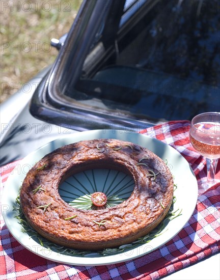 Pique-nique "Tour de France" : pain de thon et tomate