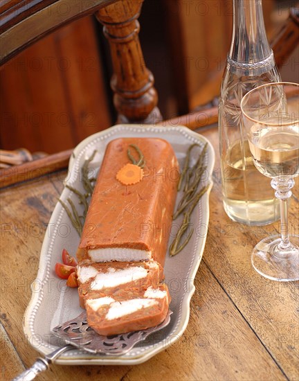 Menu Yachting : terrine de raie à la tomate et voile de curry