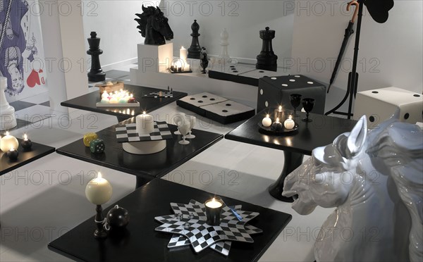 Place your bets: home decoration with chess boards