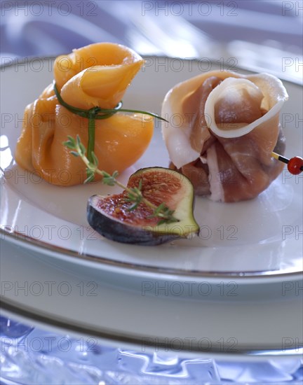 Glamour dinner 'sewing theme': artichoke salmon muslin, mozzarella figs wrapped with Parma ham
