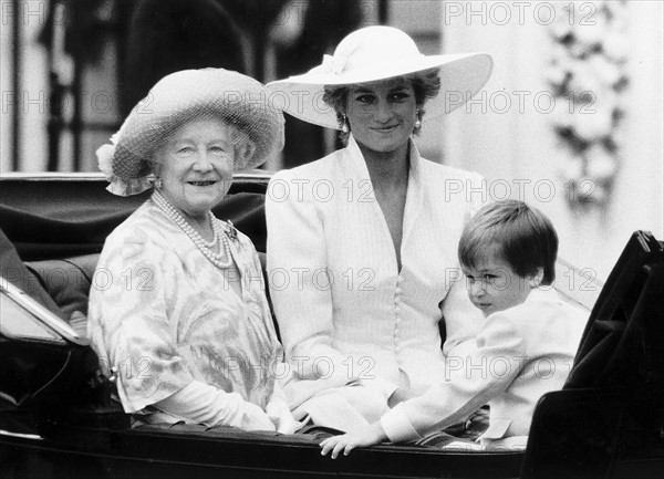 La reine-mère, princesse Diana et prince William