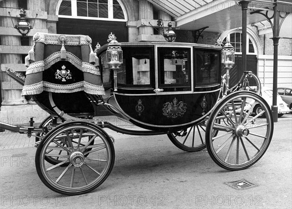 Carrosse royal qui emmènera la princesse Anne à Buckingham Palace pour son mariage avec Mark Philips