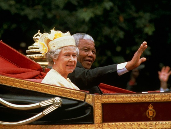 Elisabeth II et Nelson Mandela