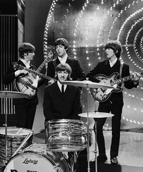 The Beatles pictured during rehearsal for appearance on BBC-TV's `Top Of The Pops' at BBC Television Centre in London 16th June 1966.


John Lennon George Harrison Paul McCartney and Ringo Starr on set of Top of the Pops on 16th June 1966  *** Local Caption *** John Lennon 
George Harrison 
Paul McCartney
Ringo Starr