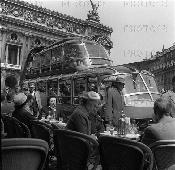 Vie parisienne, 1960