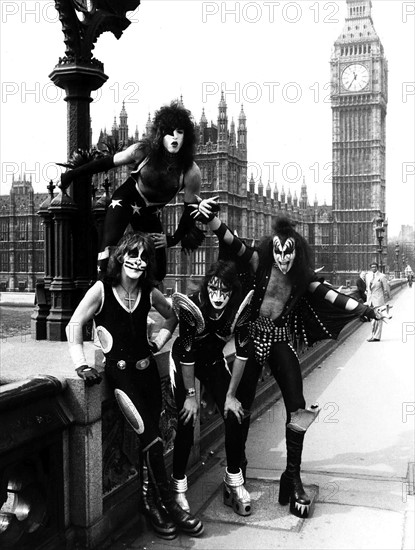 Kiss May 1976
American Rock band outside Parliament on Westminister Bridge in London
l-r Peter Criss    Paul Stanley (on parapet)   Ace Farehle    
Gene Simmons