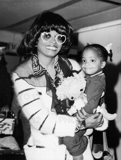 Diana_Ross_and_daughter.jpg