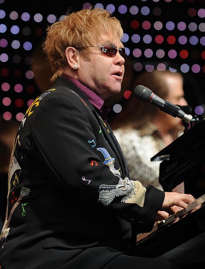Picture Shows:  Sir Elton John performing  at Magic Summer Live.  Held at Hatfield House, Hertfordshire, on Sunday July 17, 2011.

All photos to be syndicated through Mirrorpix.