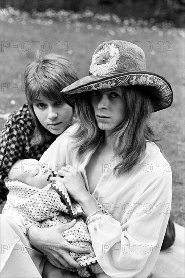 David Bowie avec sa femme et son fils