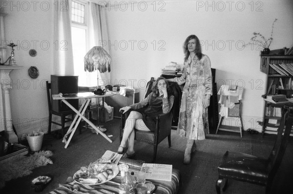 David Bowie et sa femme Angie, Haddon Hall, 1971