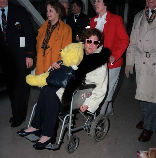 Actress Ava Gardner at London airport February 1987