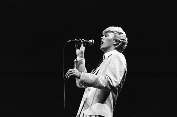 David Bowie, 1983