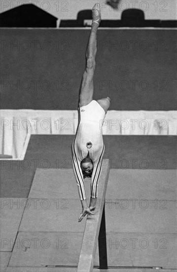 Nadia Comaneci aux JO de 1976