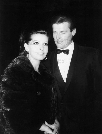 Roger Moore et sa femme Luisa Mattioli