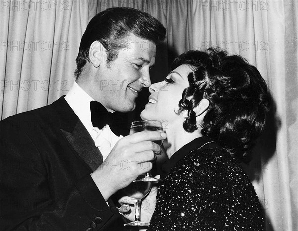 Roger Moore et sa femme Luisa Mattioli