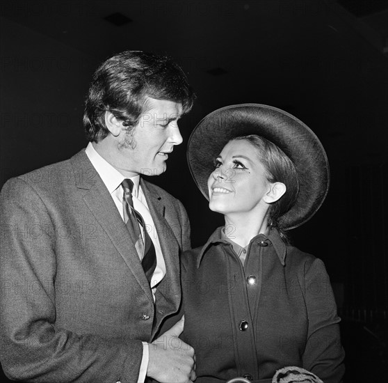 Roger Moore et sa femme Luisa Mattioli