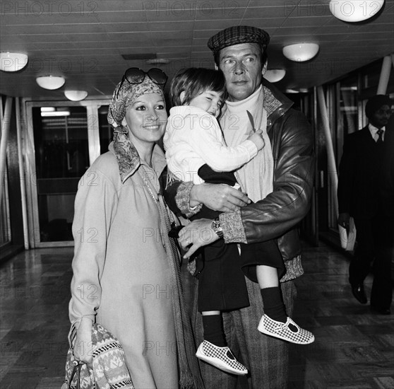 Roger Moore, sa femme Luisa et son fils Christian