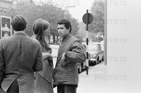Jean-Marie Périer et Françoise Hardy à Londres, le 11 octobre 1965