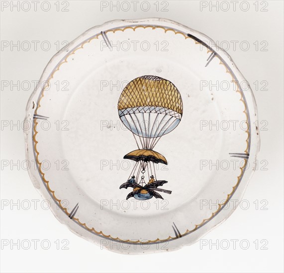 Assiette avec vaisseau volant de Mr Blanchard