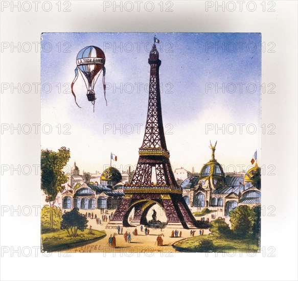 Plat avec représentation de la Tour Eiffel