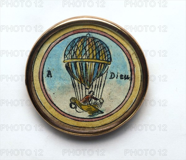 Button decorated with Charles et Robert's balloon