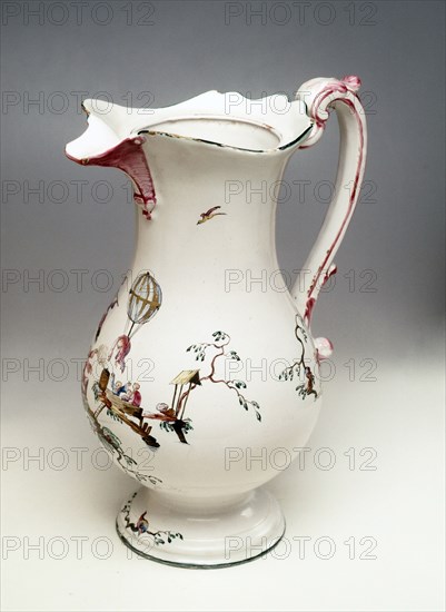 Water jug decorated with "aux  Chinois astronomes" design, made by Veuve Perrin