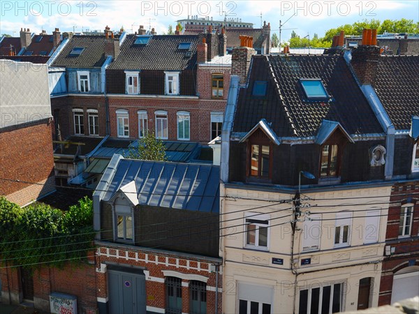 Lille, brick house