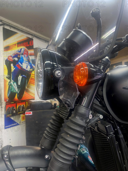 FRANCE-MÉTIERS-ARTISANS