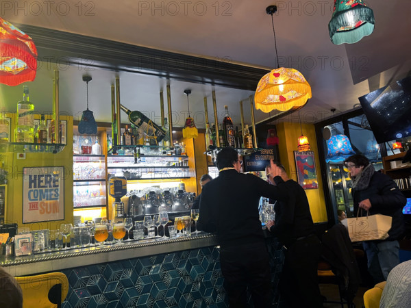 FRANCE PARIS SOCIETE