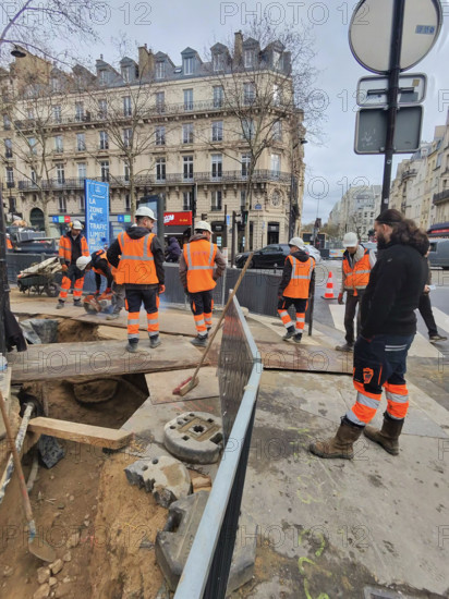 FRANCE PARIS TRAVAUX