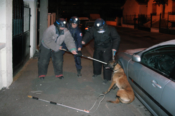 FRANCE SOCIETE POLICE