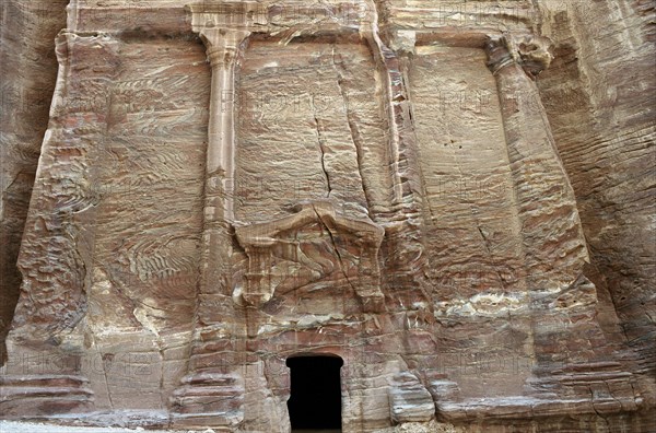 Facade d'un batiment de Petra en Jordanie