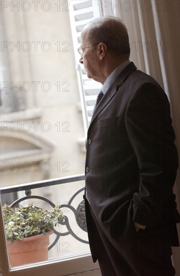 Le général libanais Michel Aoun à Paris, avril 2004