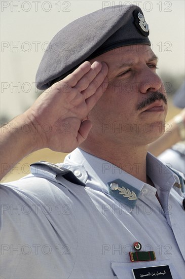 Intégration des officiers en présence du roi Abdallah II de Jordanie, juillet 2004