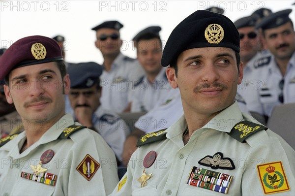 Intégration des officiers en présence du roi Abdallah II de Jordanie, juillet 2004