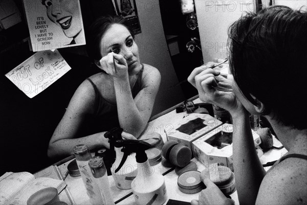 Le Lido de Paris: A one year of Bonheur
