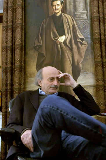 Druze leader Walid Joumblatt goes into hiding