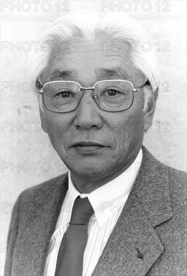 Morita Akio, portrait en noir et blanc