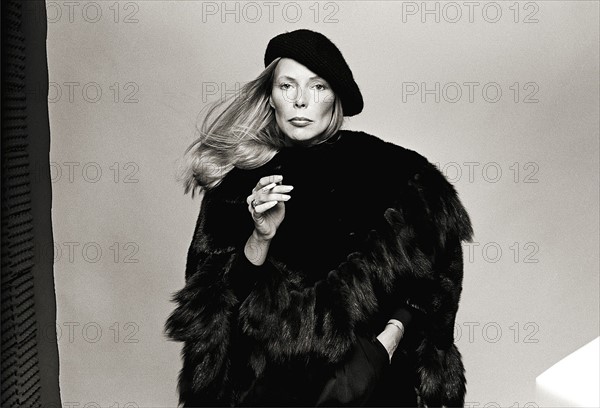 Joni Mitchell, 1975