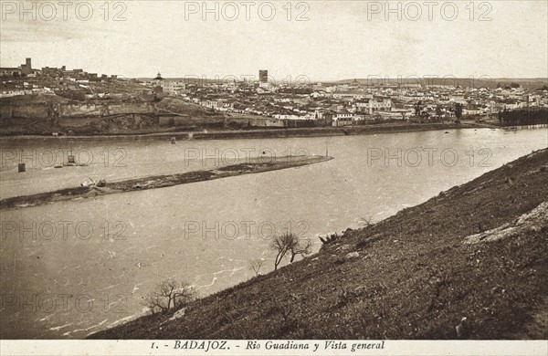 Peninsular Campaign: view overlooking the town of Badajoz.
1810-1813