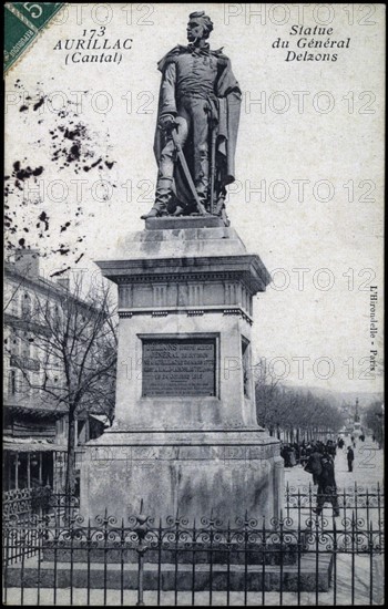 Statue du général Delaons à Aurillac (Cantal).