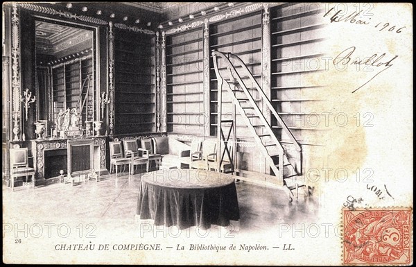 Château de Compiègne : la bibliothèque de Napoléon 1er.