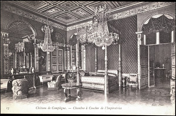 Château de Compiègne : chambre à coucher de l'impératrice Joséphine.