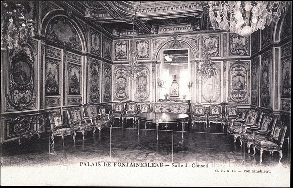 Palais de Fontainebleau : la salle du Conseil.