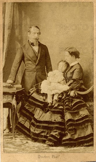 Napoléon III, l'Impératrice Eugénie et leur fils Louis Napoléon Eugène Jean Joseph Bonaparte