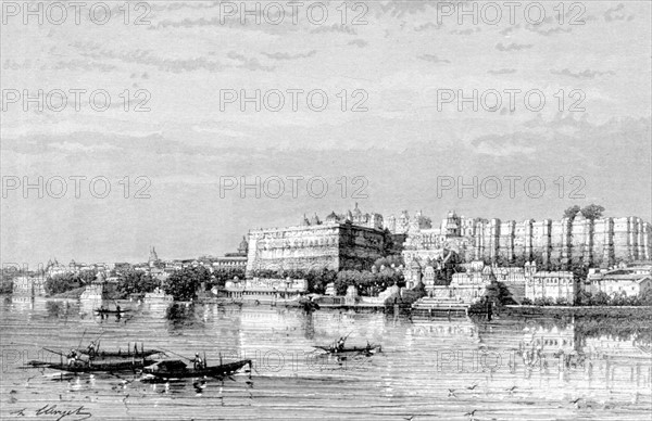 Lake Pechola and the Ranas palace, in Oudeypour