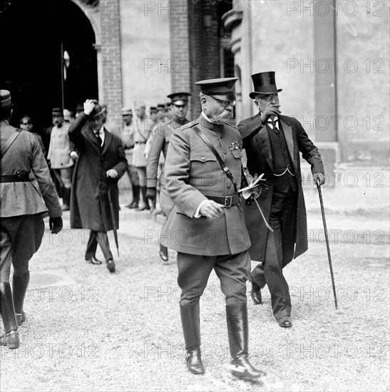 Traité de Saint-Germain, remise des conditions de paix aux Autrichiens