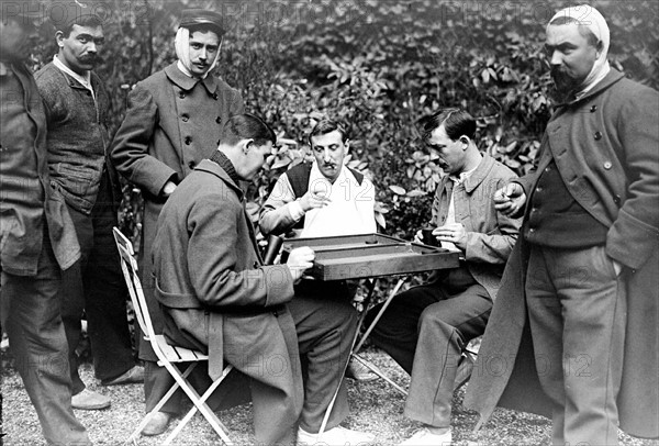 Fête pour les blessés à l'ambulance de la Boêtie