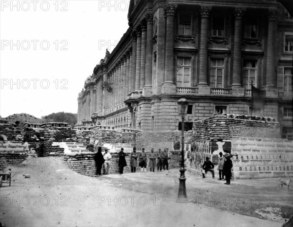 Barricade on place de la Concorde and rue Saint-Florentin